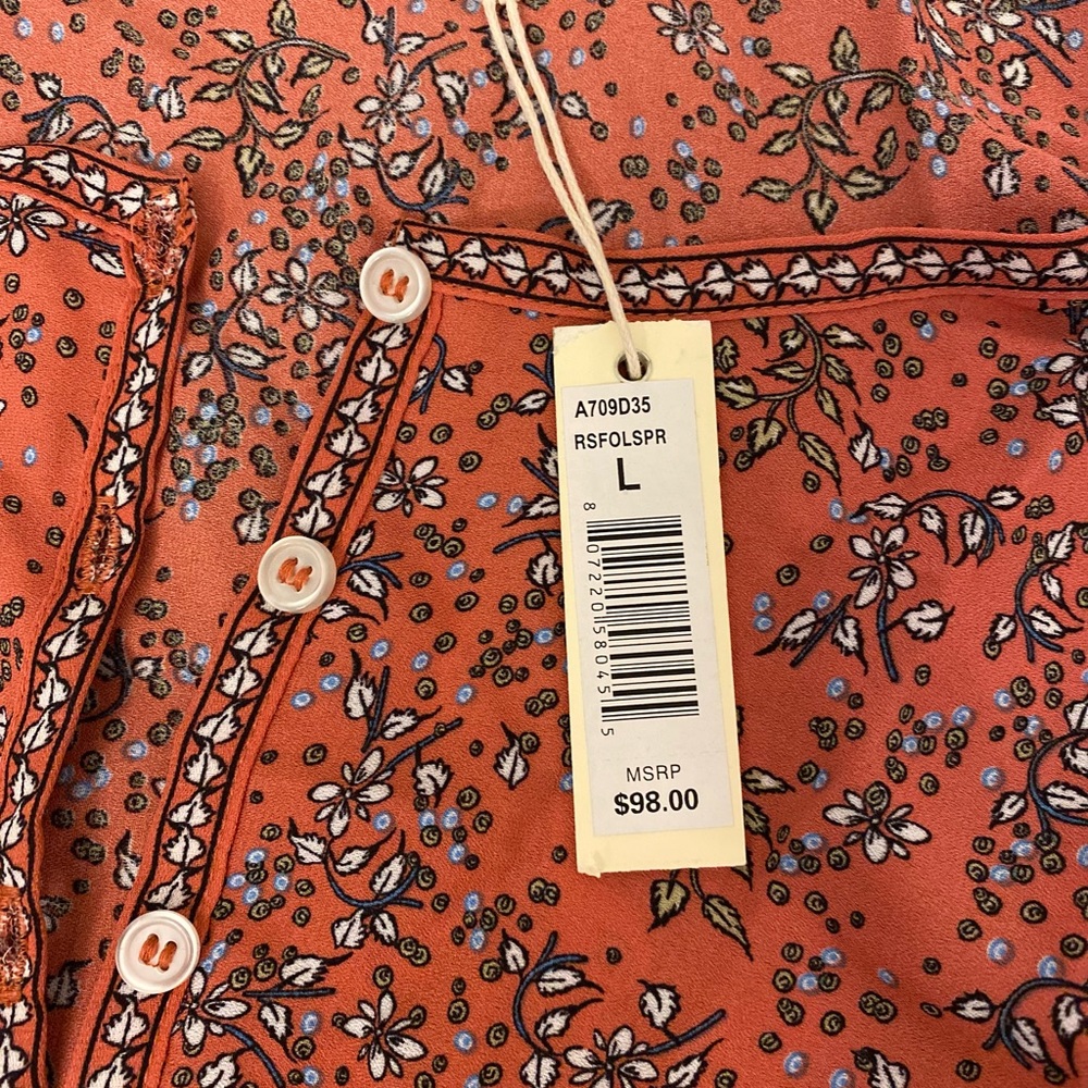 Max Studio Blouse - Picture 2 of 10